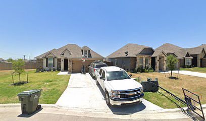 2nd image of 7747 Merry Oaks Cv