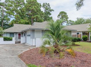 103 Holly Tree Ln, Hampstead, NC 28443