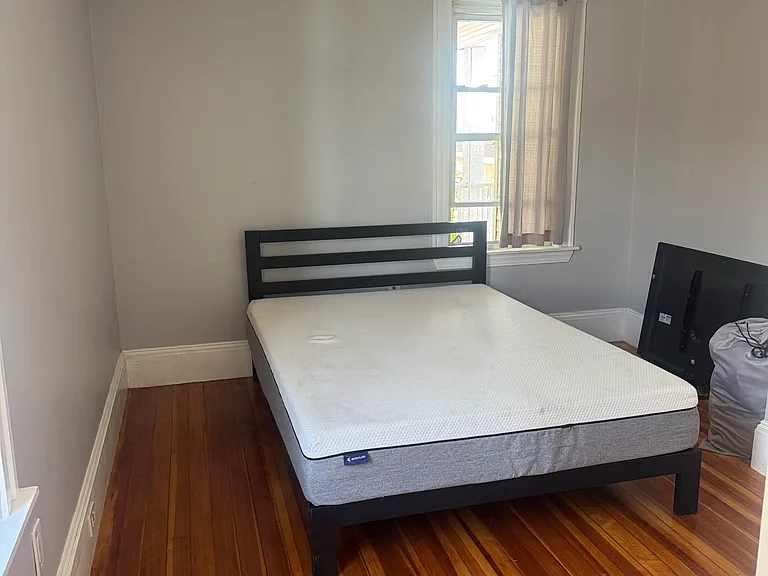 16 Saint Marks Rd #3 — Photo 2