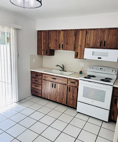 3974 Murdock Ave #3974 — Photo 3