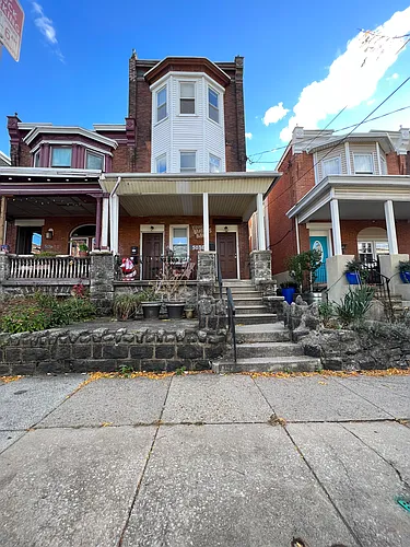 5036 Catharine St #2 Photo 1
