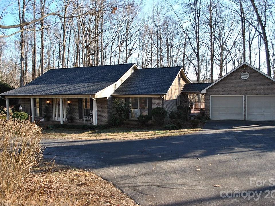 1st image of 243 Farmwood Dr