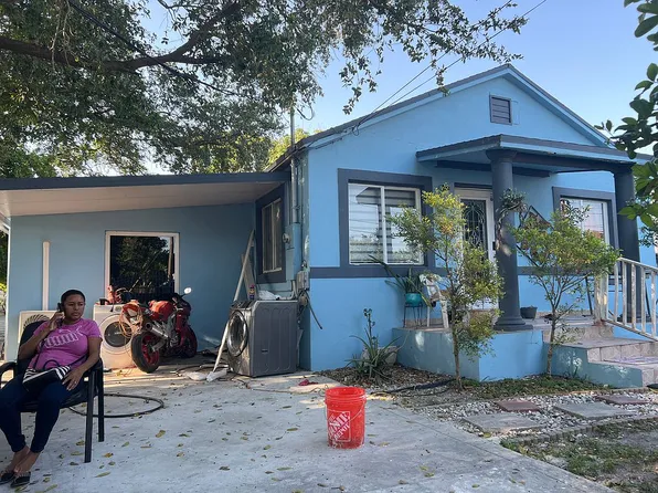 2385 NW 64th St, Miami, FL 33147