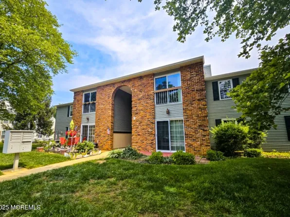 9-2 Seattle Court, Freehold, NJ 07728