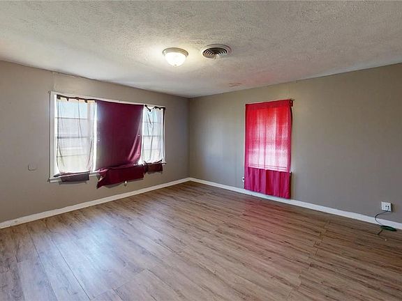 3rd image of 4015 Nelson Rd