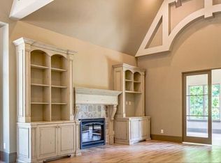 4050 Carriage Manor Cv, Winston Salem, NC 27106