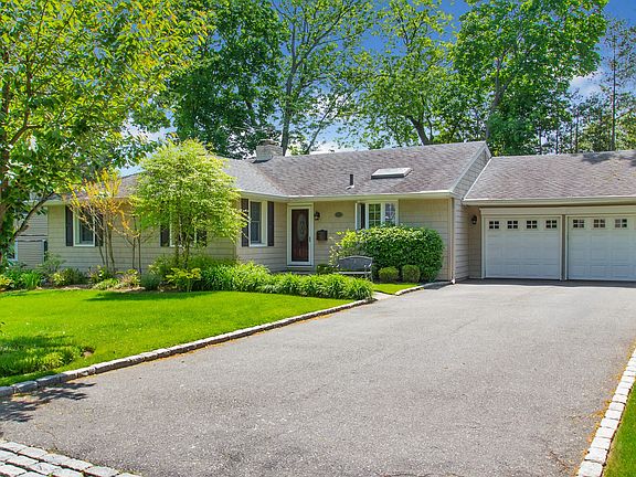 2nd image of 7 Pine Dr S