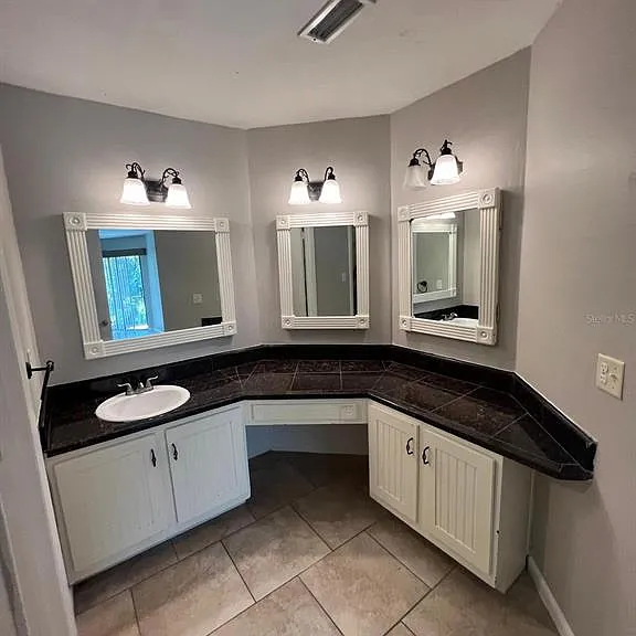 2634 Lemon Tree Ln #H — Photo 12
