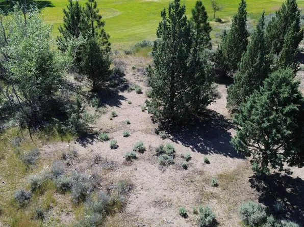 Lunn Ct Unit 5, Weed, CA 96094