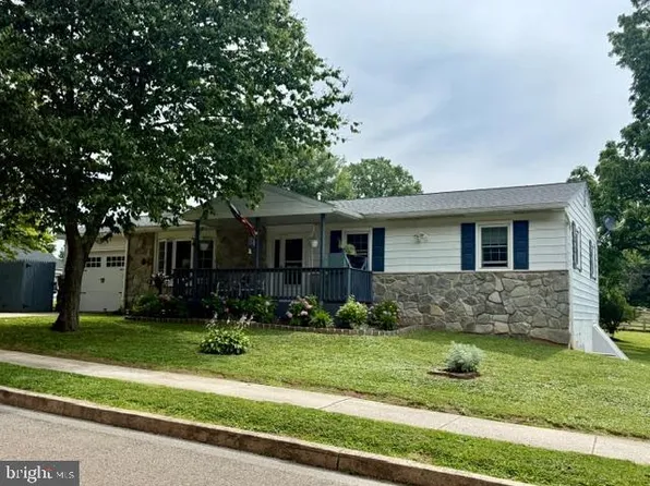 301 Delaware Ave, Oxford, PA 19363