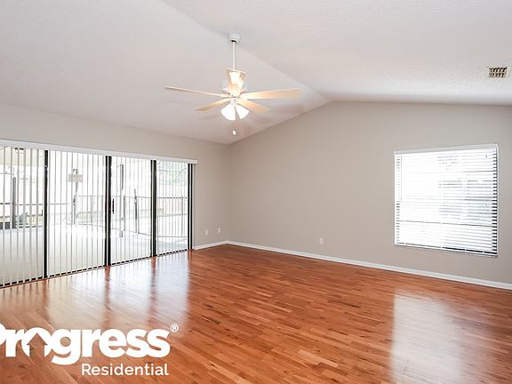 3rd image of 12303 Huckleberry Ct