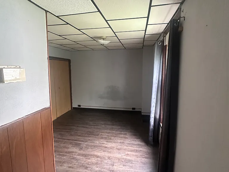 635 Elm St #4 — Photo 3