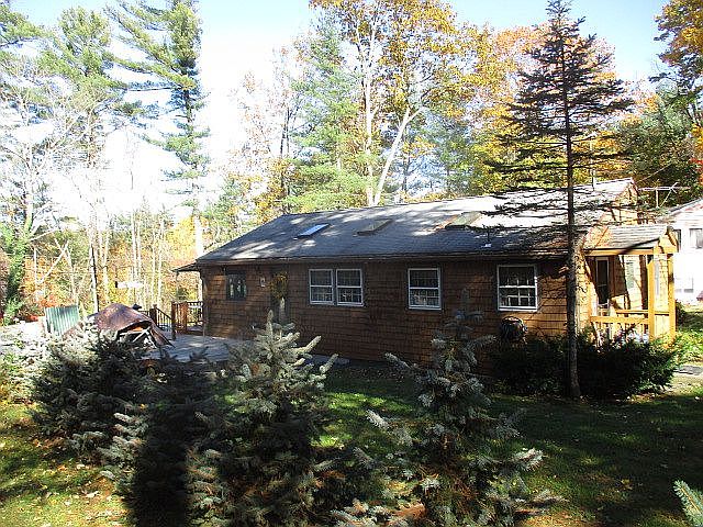 2nd image of 19 Spring St