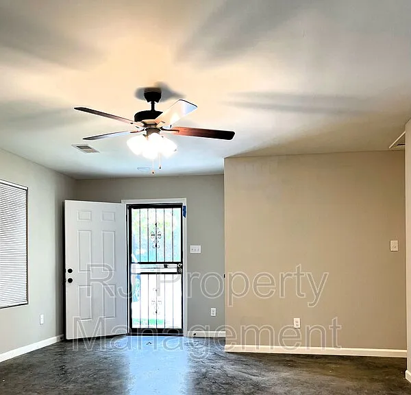 4589 Range Line Rd — Photo 6