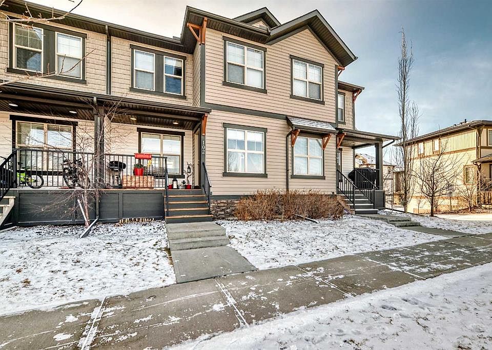 1st image of 32 N Horseshoe Cres #102