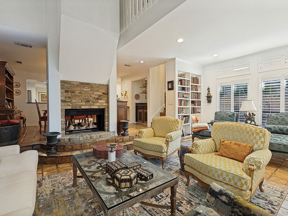 1st image of 3801 Gilbert Ave #M