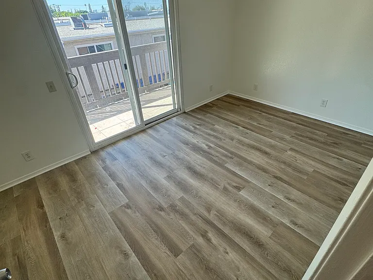 210 S Lyon St #6 — Photo 3