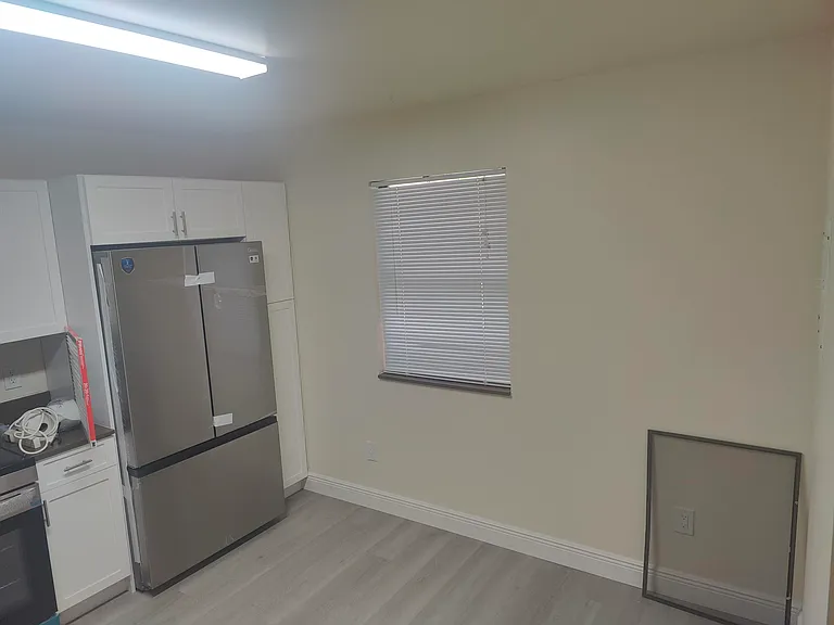 302 Lakeview Dr E #302 — Photo 26