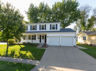 2431 2nd St, Moline, IL 61265