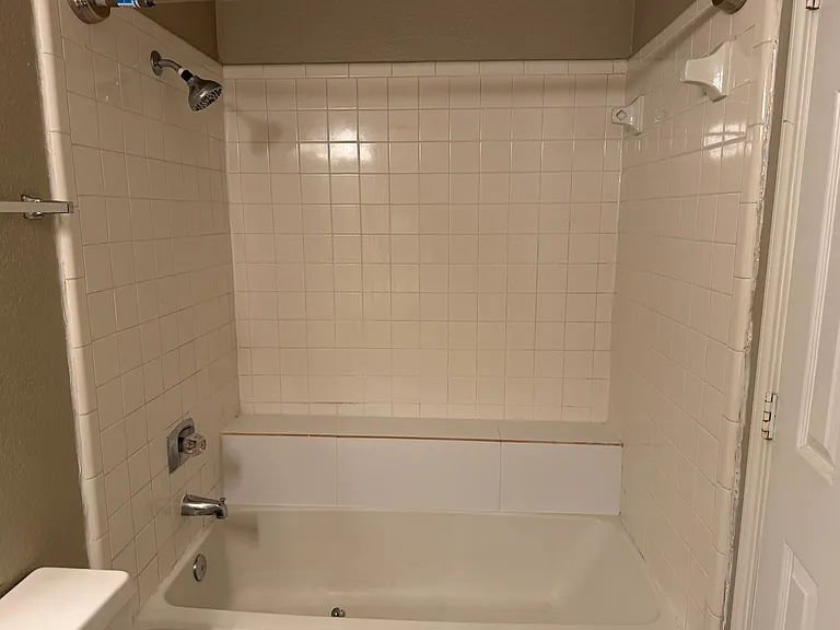 3208 Green Valley Dr — Photo 9