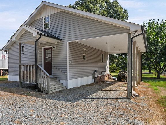 3rd image of 2301B Honeycutt Simpson Rd