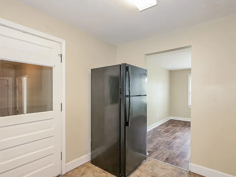 1836 Morven Ave — Photo 8