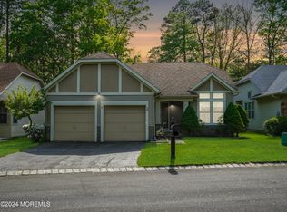 18 Tudor Ct, Jackson, NJ 08527