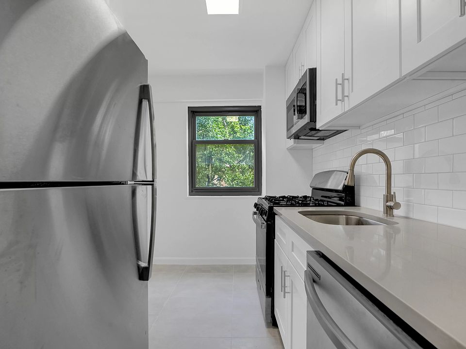 1st image of 21-71 34th Ave APT 4B