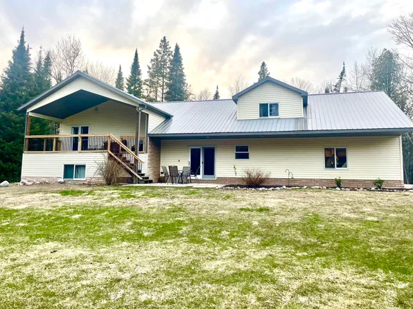 327 W Sixteen Mile Rd, Sault Sainte Marie, MI 49783