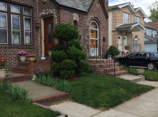 92-68 240th St, Bellerose, NY 11426