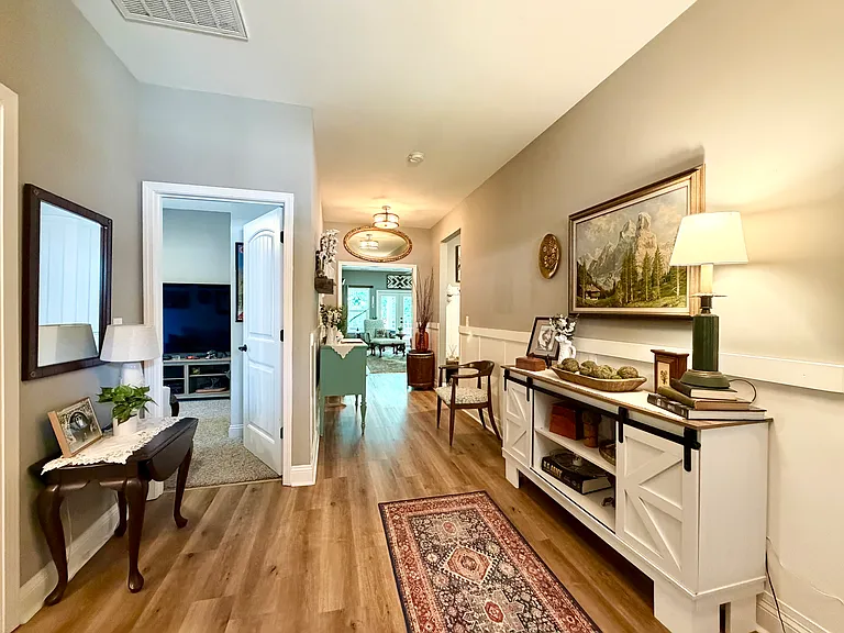 233 Forester Dr — Photo 4
