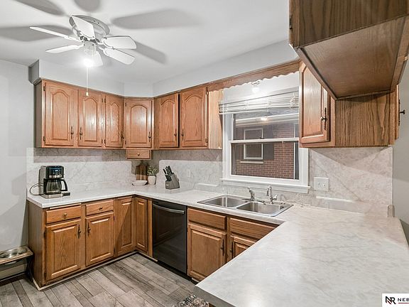 4th image of 4510 S 54th St