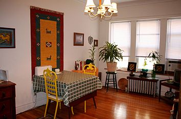 2nd image of 4407 N Greenview Ave APT 1W