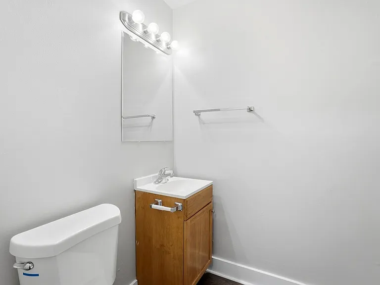 Hickory Creek Apartments — Photo 42