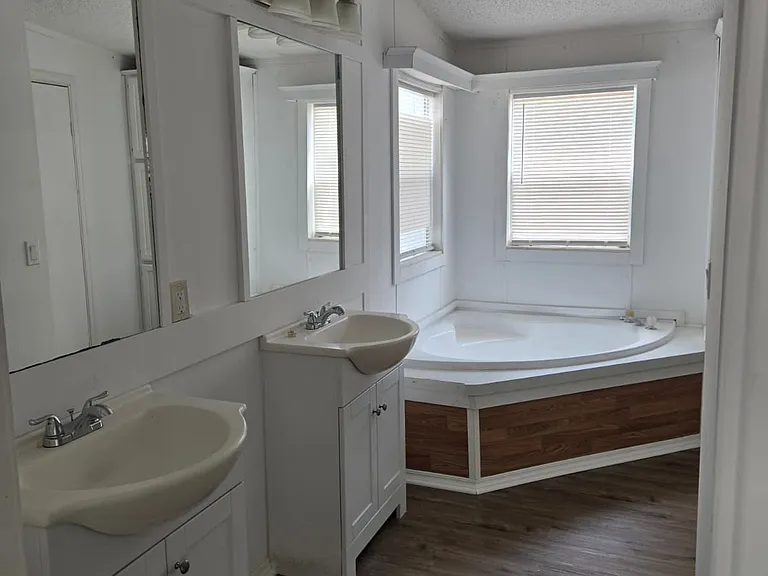 589 Anna Ave — Photo 7