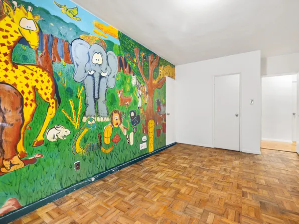 3130 Grand Concourse image 16 of 26