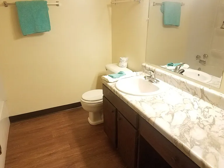 Kimberly Club Apartments — Photo 120
