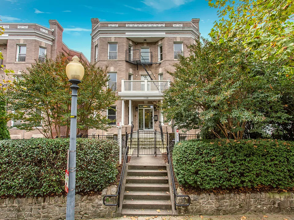 1108 Columbia Rd NW #302