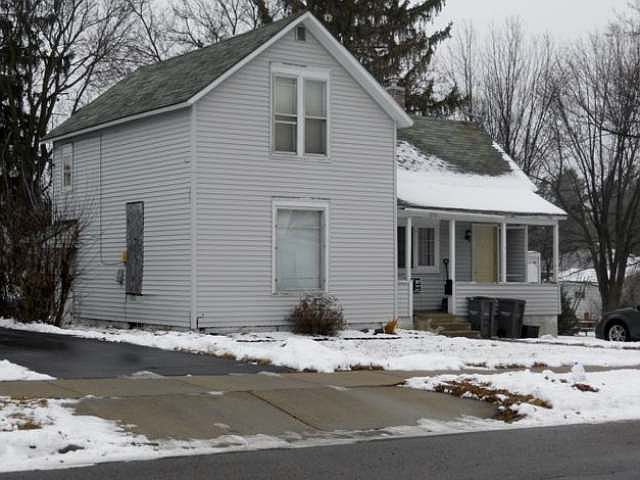 2nd image of 628 Randall Ave