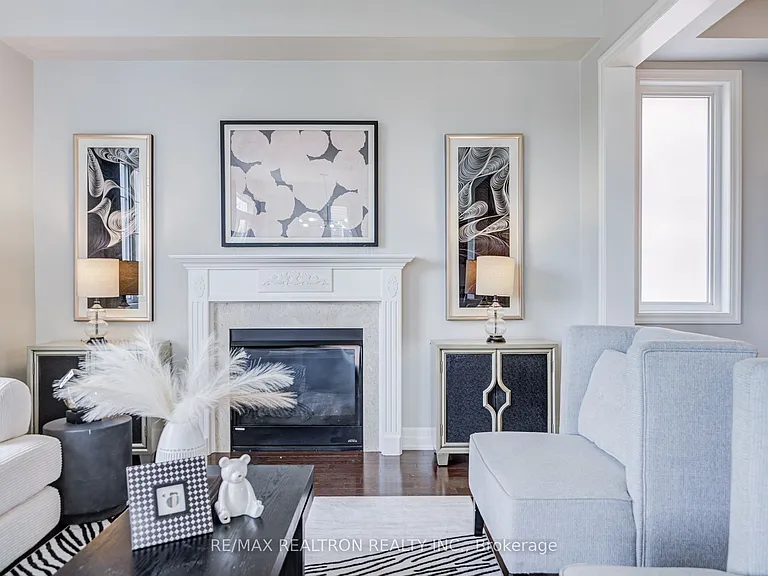 48 Robert Wilson Cres — Photo 20