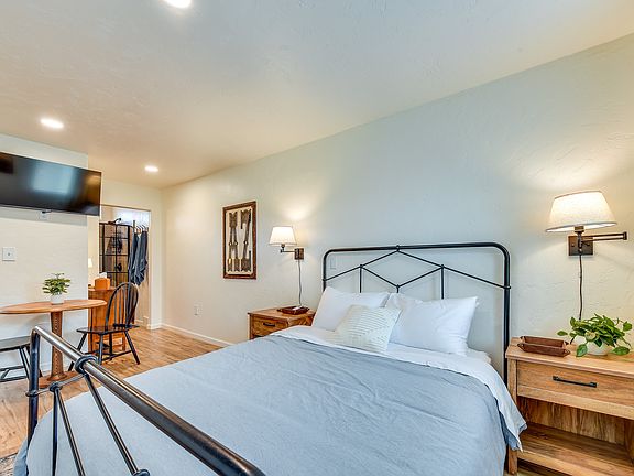 Fully furnished. Queen bed with nightstands. Ceiling can and remote sconce lighting.