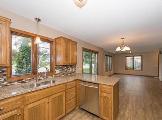 1405 10th Ave E, Shakopee, MN 55379