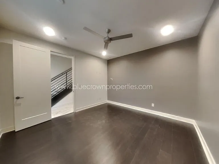 1625 Hickory St #105 — Photo 14