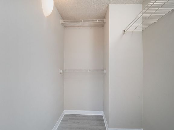 5th image of 1015 Ohana Way #207