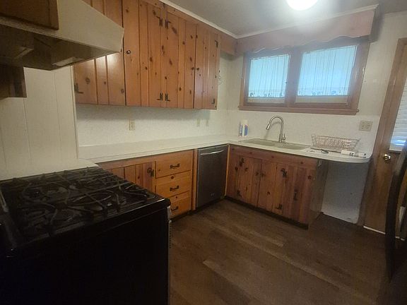 5th image of 14 Jefferson St #1