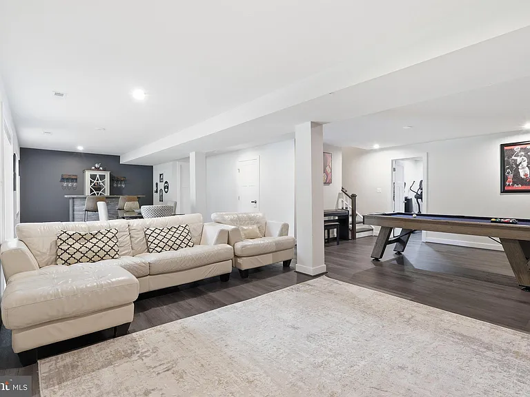 9202 Wood Creek Cir — Photo 38