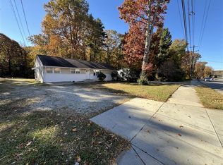 2301 Pisgah Church Rd, Greensboro, NC 27455