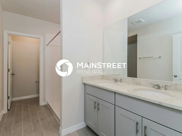 Main Bathroom