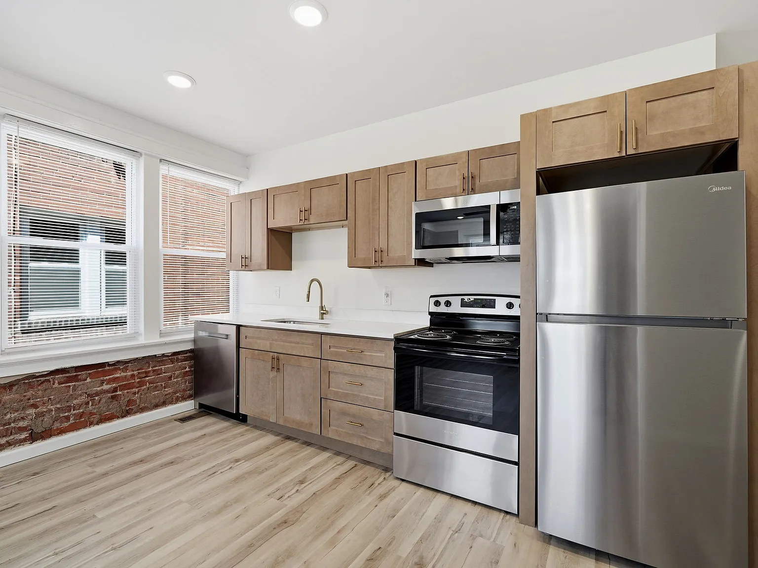 4257 Norfolk Ave — Photo 3