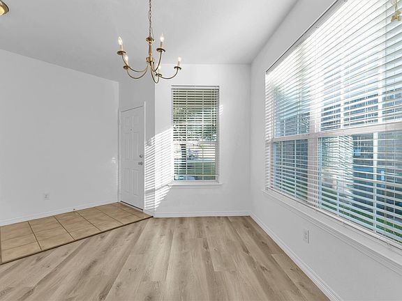 5th image of 13035 Avery Ridge Ln
